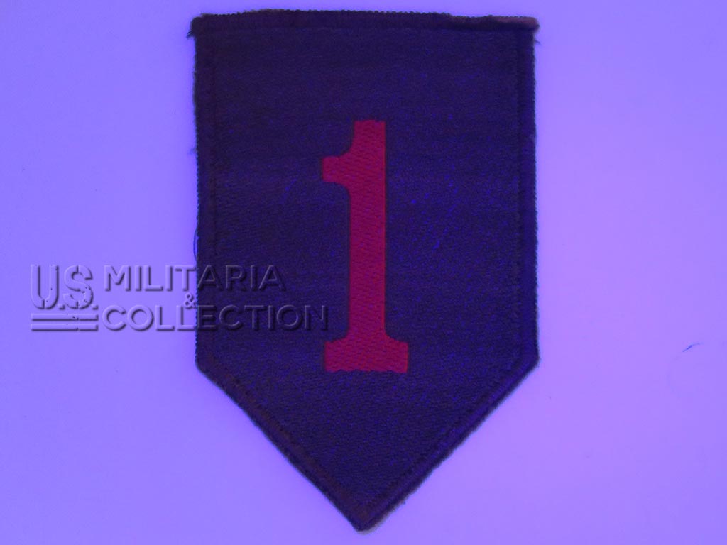 Insigne, 1st Infantry Division, British Made – Image 3